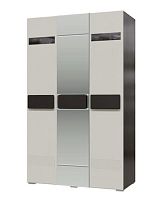 Шкаф 3-х дверный с 1-м зеркалом Престиж