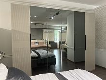 шкаф Стелла 6-створчатый с зеркалом светло серый камень